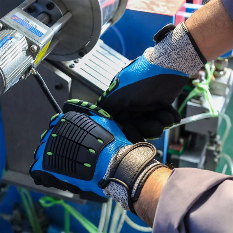 Mechaninės pirštinės